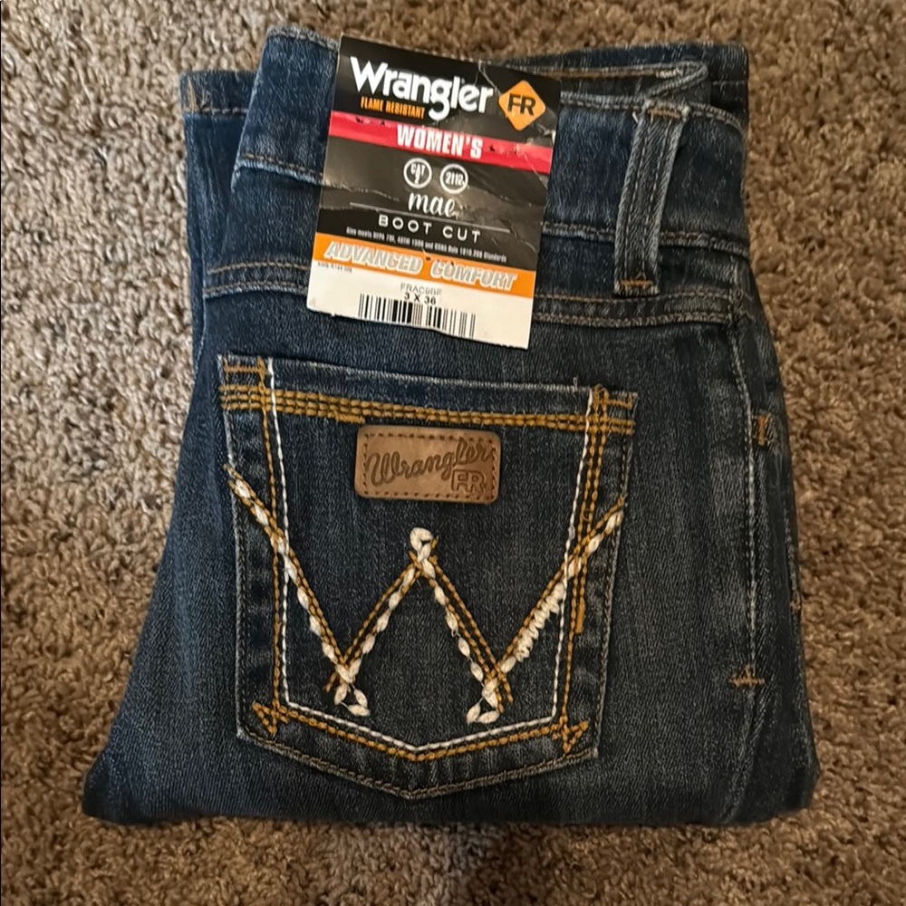 Wrangler Women's Boot Cut Jeans - Dark Blue